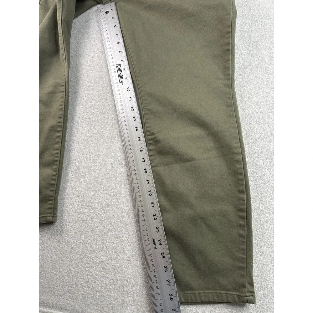 Tommy Hilfiger discover versatile